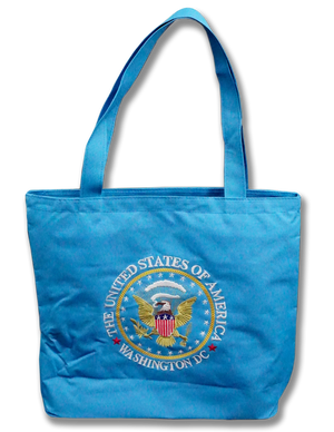 Washington DC with The Great Seal Shoulder Tote Bag Blue