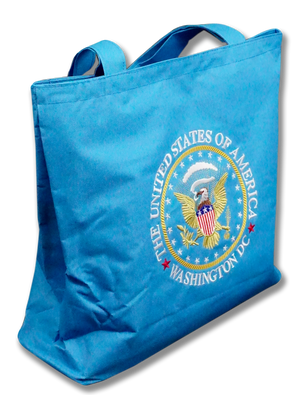 Washington DC with The Great Seal Shoulder Tote Bag Blue