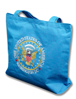 Washington DC with The Great Seal Shoulder Tote Bag Blue